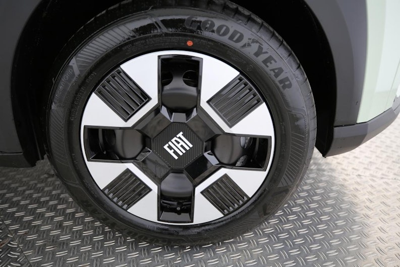 Vehicle image FIAT GRANDE PANDA