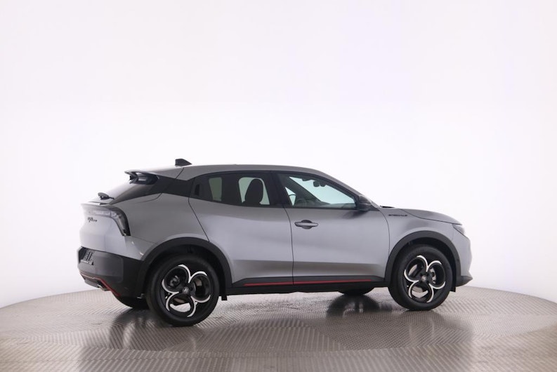 Vehicle image ALFA ROMEO JUNIOR