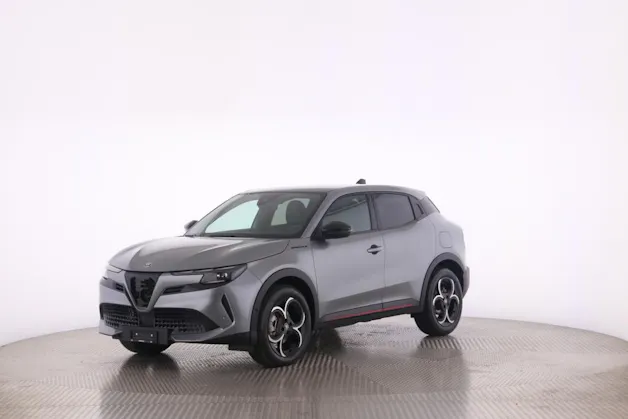 Alfa Romeo Junior 1.2 Ibrida Speciale