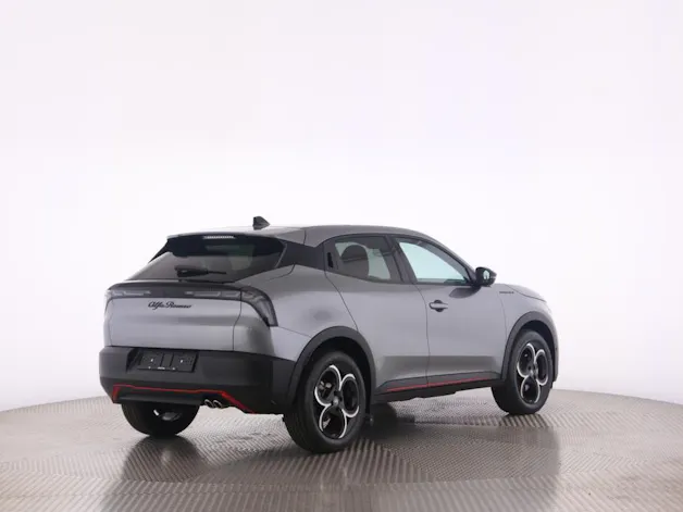 Alfa Romeo Junior 1.2 Ibrida Speciale