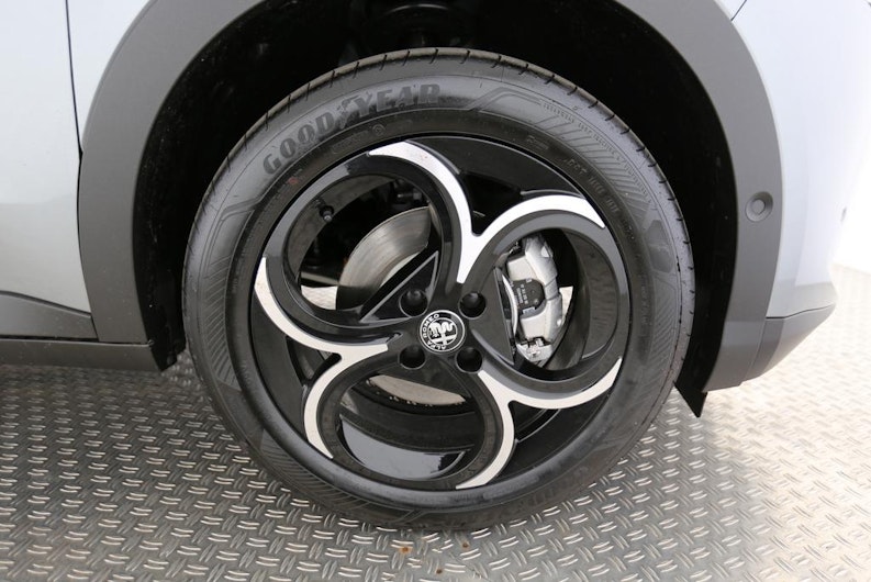 Vehicle image ALFA ROMEO JUNIOR