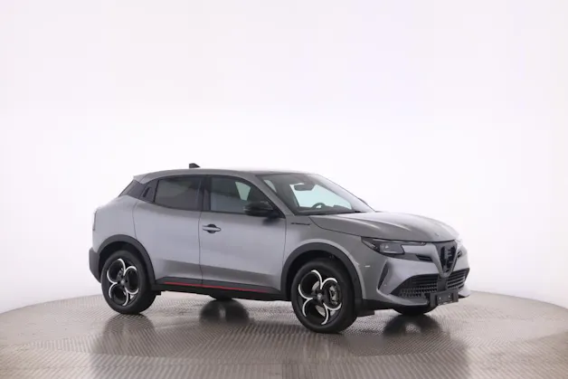 Alfa Romeo Junior 1.2 Ibrida Speciale