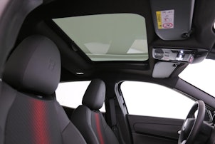 Vehicle image ALFA ROMEO Junior 1.2 Ibrida Q4