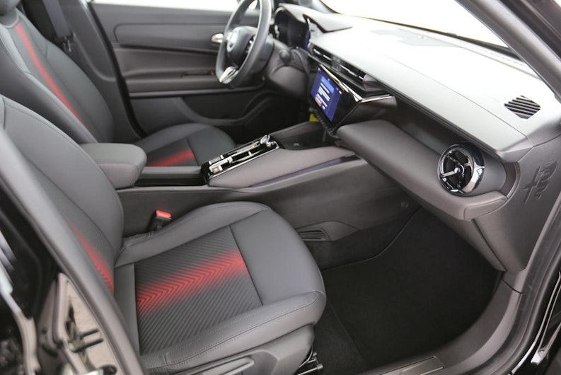 Vehicle image ALFA ROMEO JUNIOR