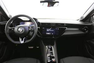 Fahrzeugbild ALFA ROMEO Junior 1.2 Ibrida Q4