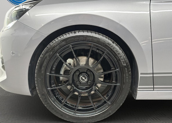 Vehicle image 3 Vehicle image 3