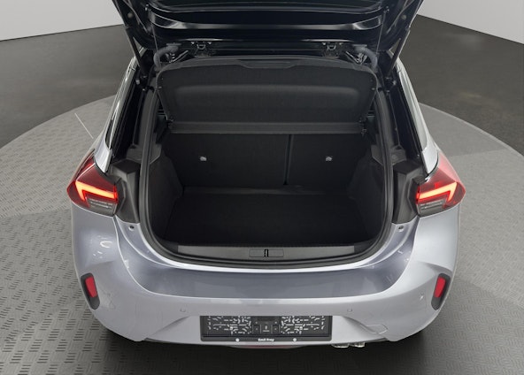 Vehicle image 4 Vehicle image 4