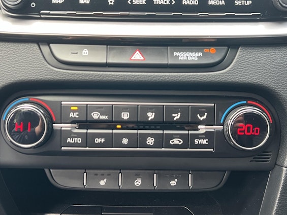 Vehicle image 14 Vehicle image 14