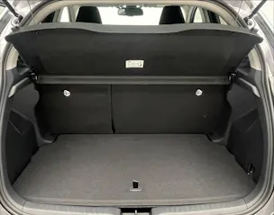 Toyota Yaris 1.5 VVT-i HSD Trend