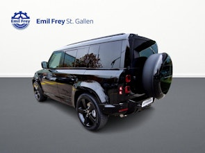 Vehicle image LAND ROVER Defender 110 3.0 D I6 300 X-Dynamic HSE