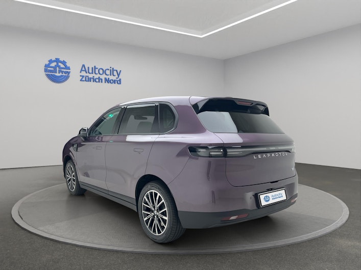 Vehicle image LEAPMOTOR B10