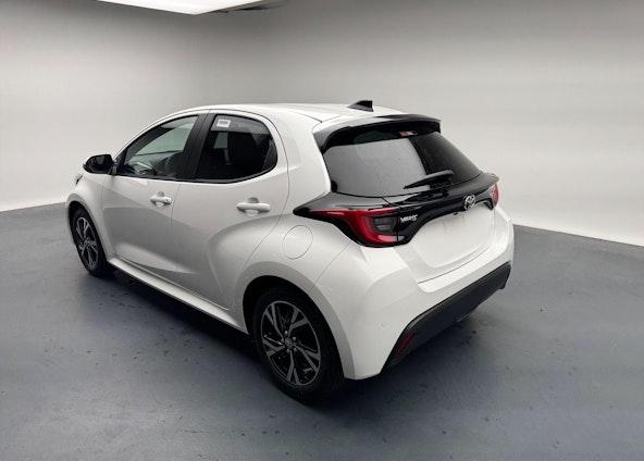 Vehicle image 3 Vehicle image 3