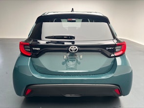 Vehicle image TOYOTA Yaris 1.5 VVT-i HSD Trend