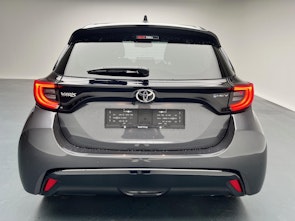 Vehicle image TOYOTA Yaris 1.5 VVT-i HSD Premium