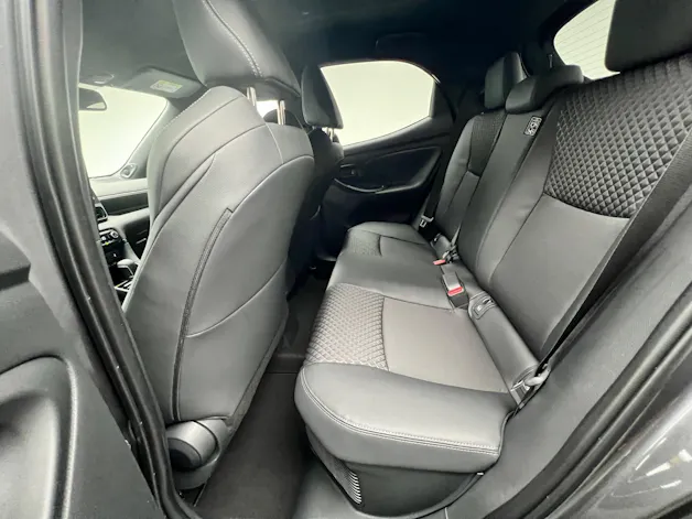 Toyota Yaris 1.5 VVT-i HSD Premium