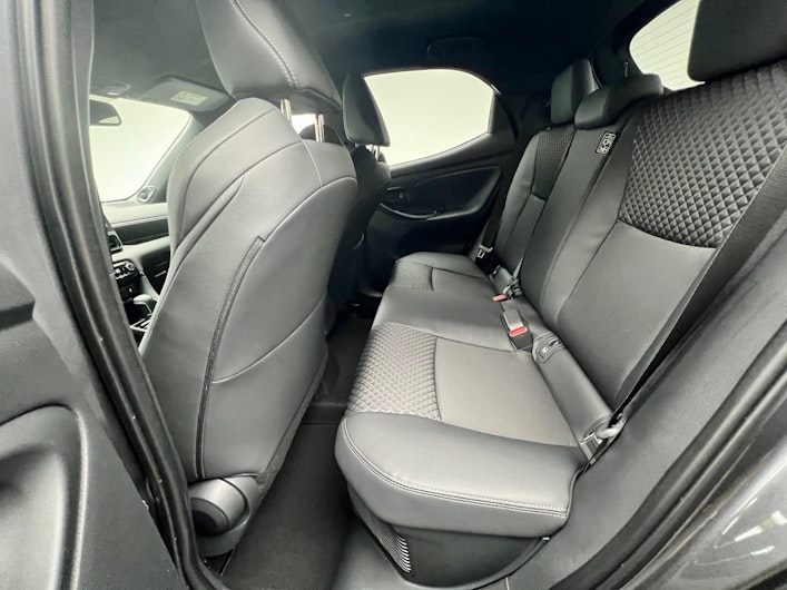 Vehicle image TOYOTA YARIS