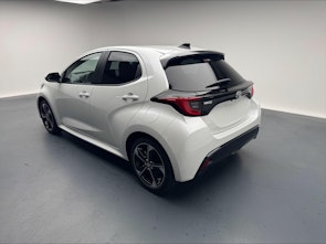 Vehicle image TOYOTA Yaris 1.5 VVT-i HSD Premium