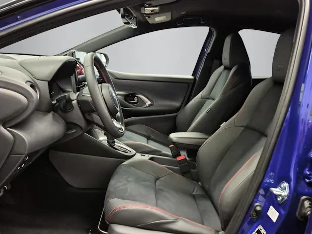 Toyota Yaris 1.5 VVT-i HSD GR Sport