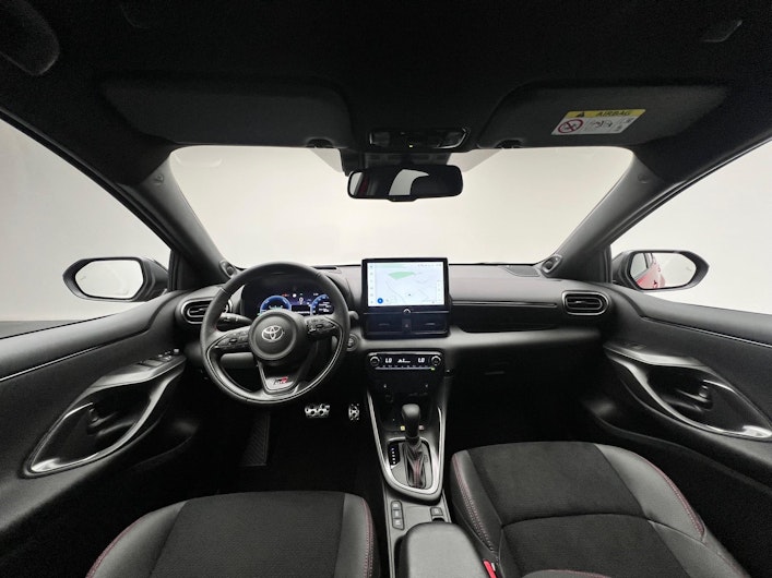 Vehicle image TOYOTA YARIS