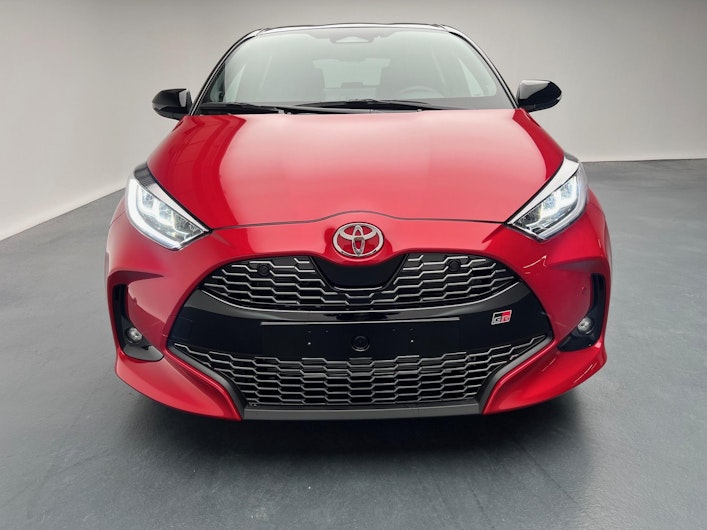 Vehicle image TOYOTA YARIS