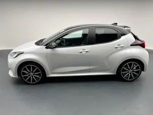 Toyota Yaris 1.5 VVT-i HSD GR Sport