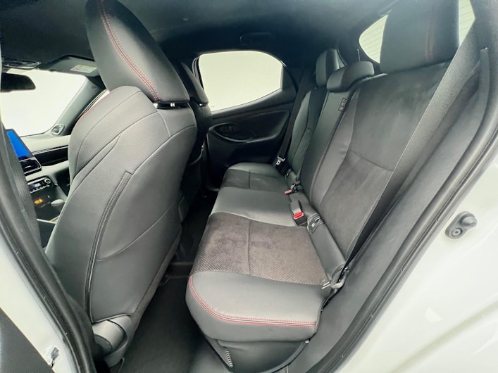 Vehicle image TOYOTA YARIS