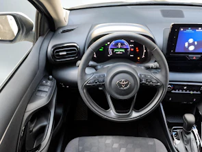 Fahrzeugbild TOYOTA Yaris 1.5 VVT-i HSD Trend