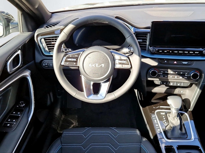 Vehicle image KIA CEED