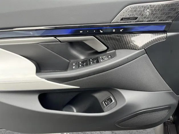 BMW M5 xDrive