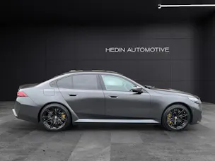 BMW M5 xDrive