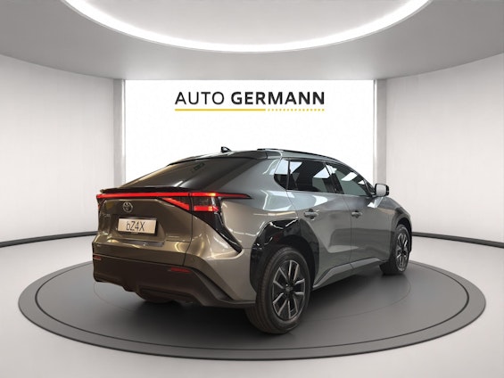 Vehicle image 2 Vehicle image 2