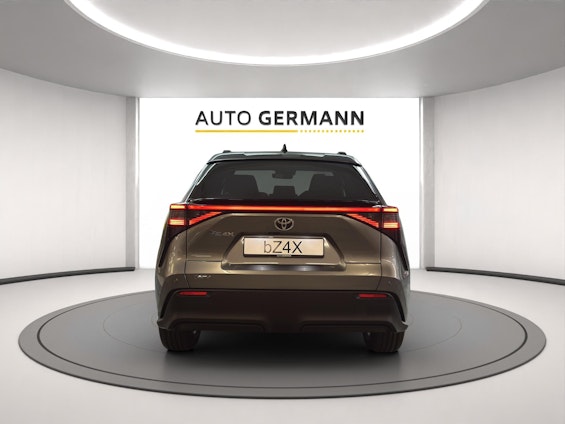 Vehicle image 5 Vehicle image 5