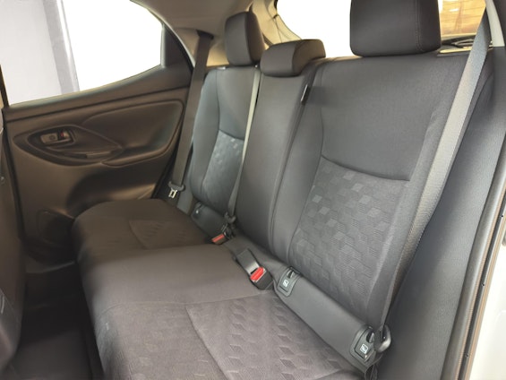 Vehicle image 8 Vehicle image 8