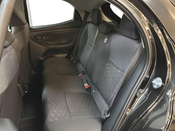 Vehicle image 8 Vehicle image 8