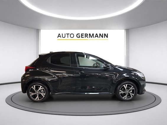 Vehicle image 6 Vehicle image 6