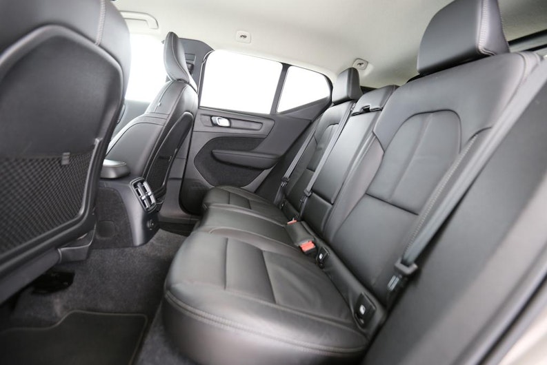 Vehicle image VOLVO XC40