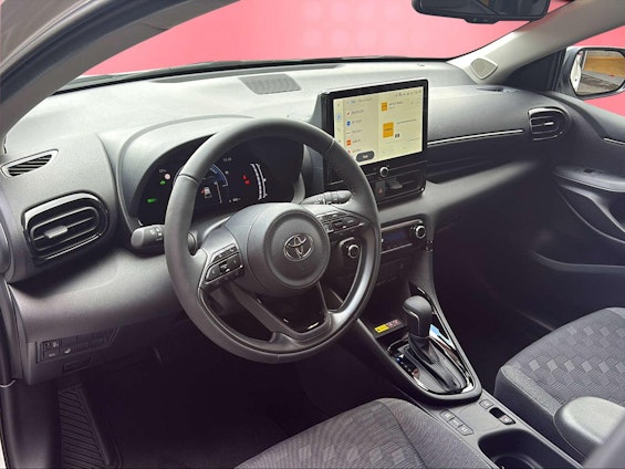 Vehicle image 9 Vehicle image 9