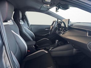 Fahrzeugbild TOYOTA Corolla Touring Sports 2.0 HSD GR Sport