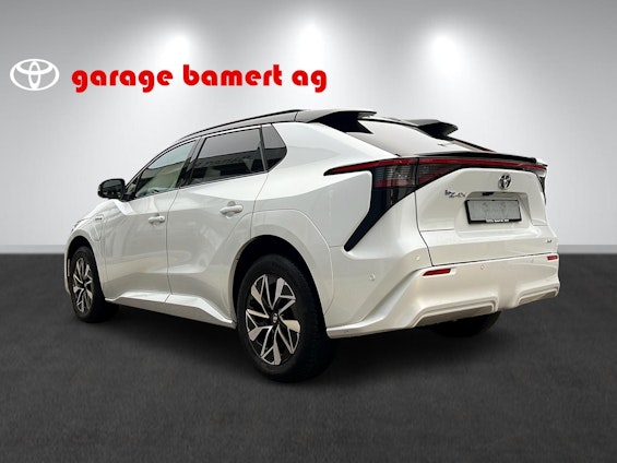 Vehicle image 3 Vehicle image 3