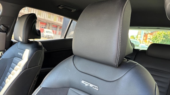 Vehicle image 25