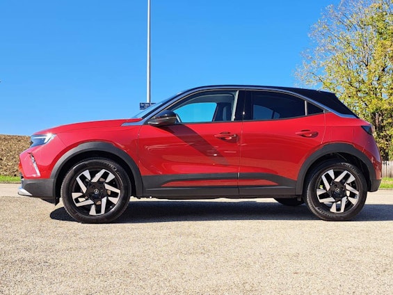 Vehicle image 4 Vehicle image 4