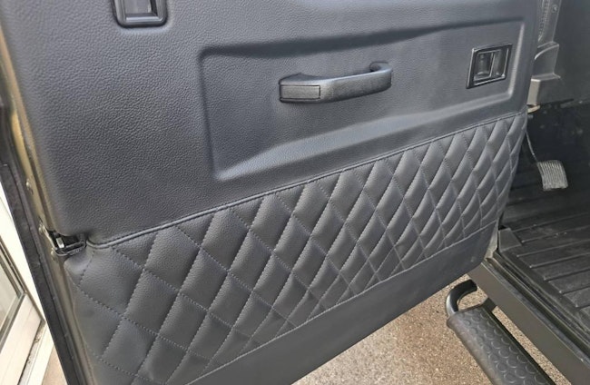 Vehicle image 10 Vehicle image 10