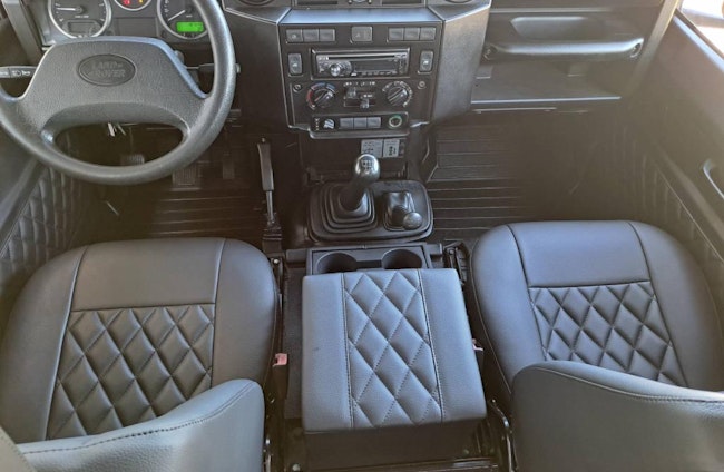 Vehicle image 9 Vehicle image 9