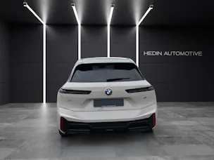 BMW iX xDrive45