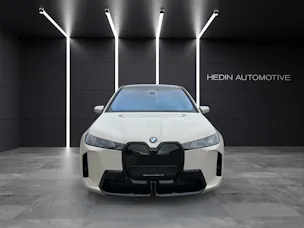 BMW iX xDrive45