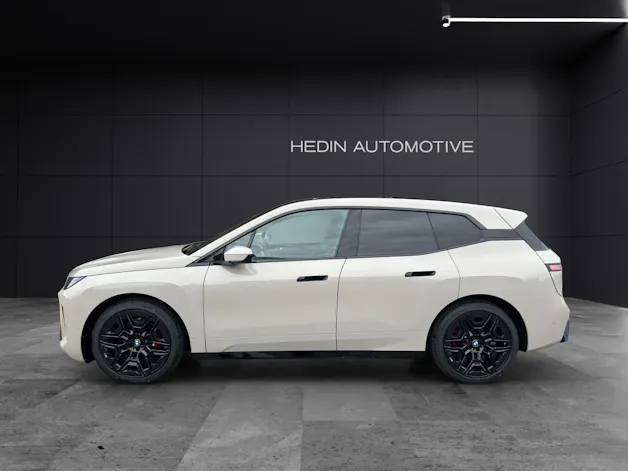 BMW iX xDrive45
