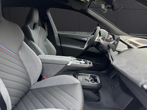 BMW iX xDrive45