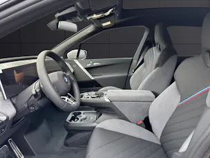 BMW iX xDrive45