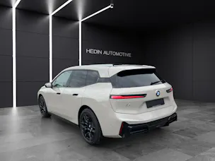 BMW iX xDrive45