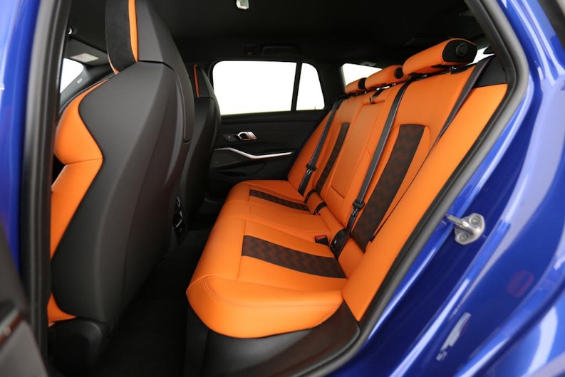 Vehicle image BMW 3 SERIES